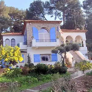 Magnifique De La Garoupe Au Cap D'antibes à 300m Des Plages Hébergement de vacances Antibes